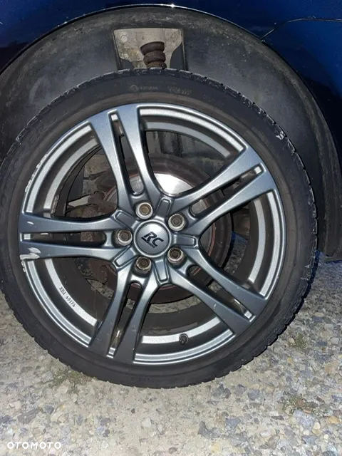 Volkswagen Touran 2.0 TDI DPF Trendline - 3