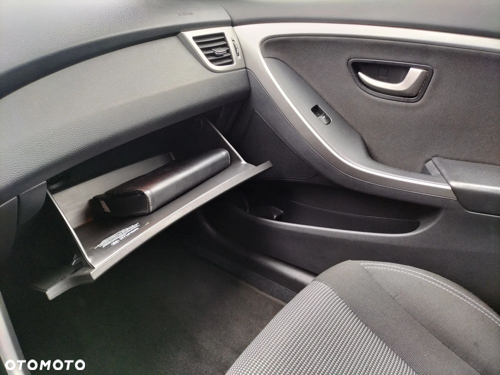 Hyundai i30 1.4 CRDi Comfort - 10