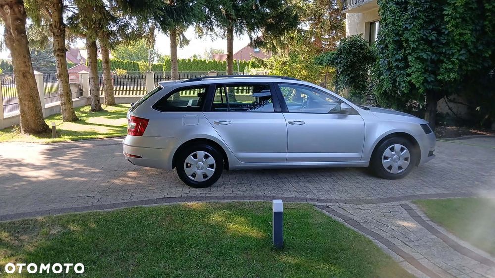 Skoda Octavia 1.6 TDI Active - 22
