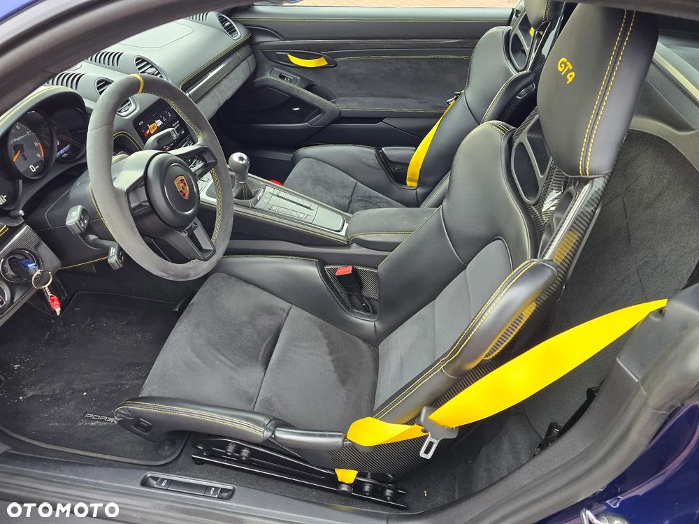 Porsche 718 Cayman - 20