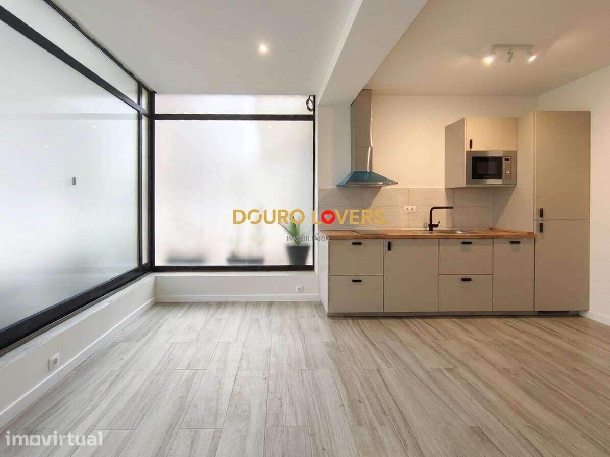 Apartamento T0 à venda na Rua da Constituição - Grande imagem: 4/16