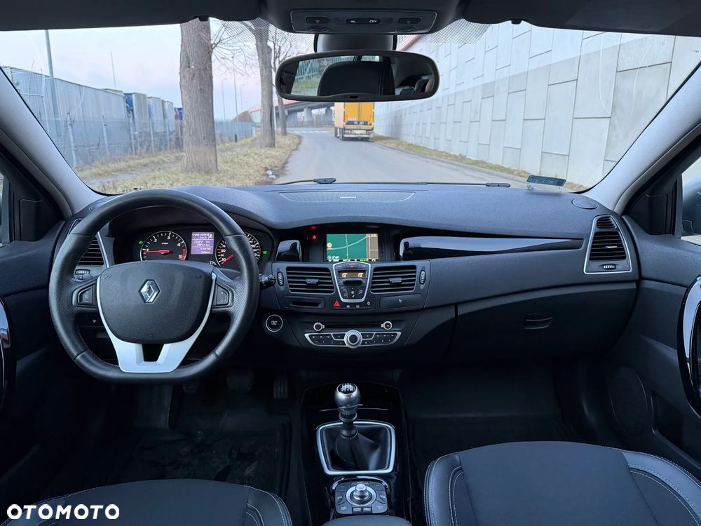 Renault Laguna dCi 150 FAP Bose - 15