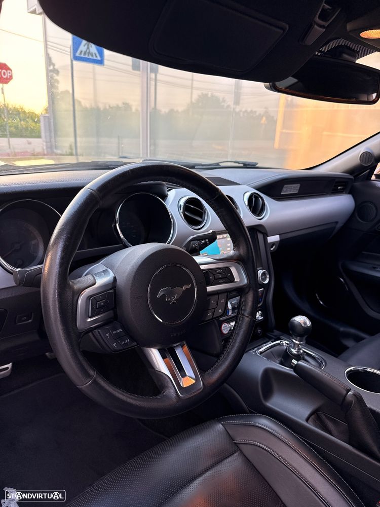 Ford Mustang 2.3i EcoBoost - 16