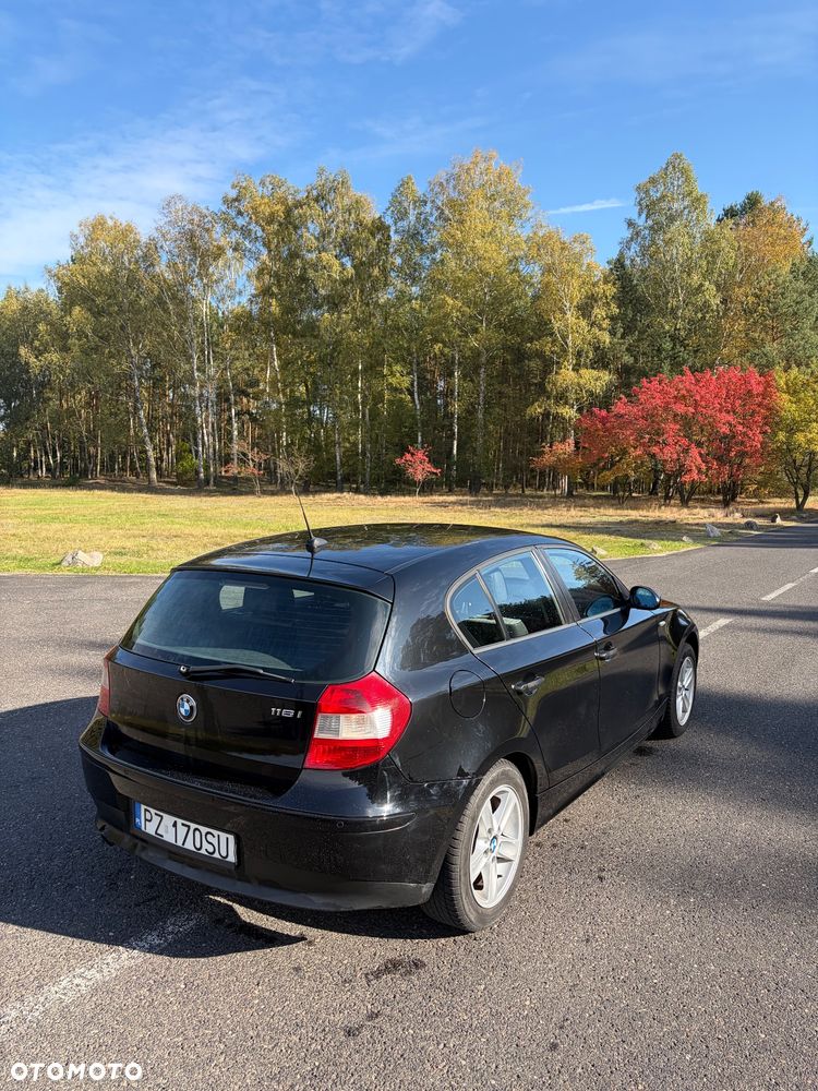 BMW Seria 1 2005 photo 3