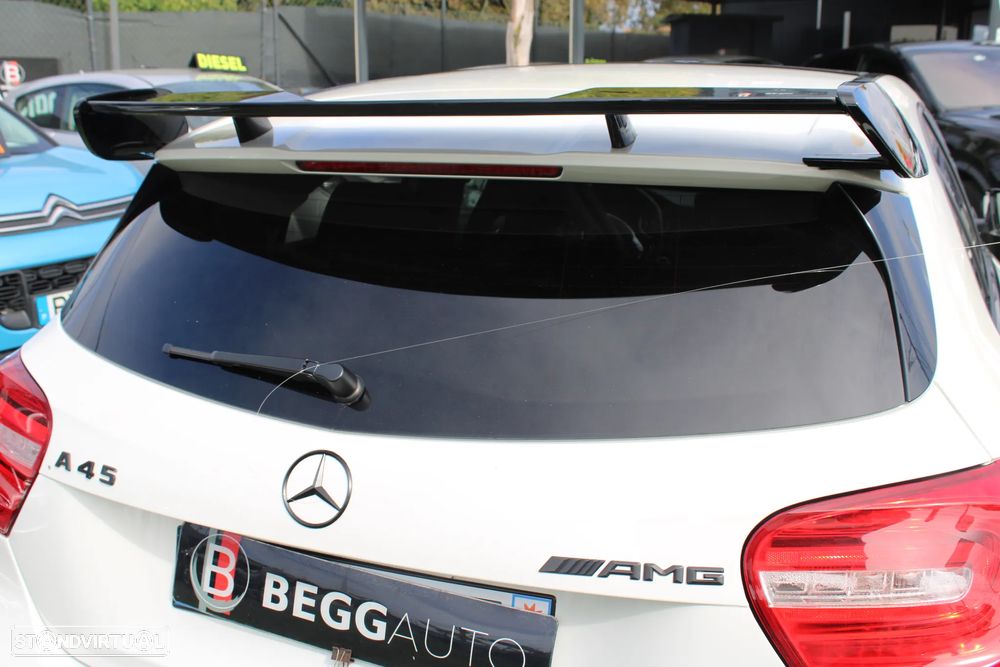 Mercedes-Benz A 45 AMG 4-Matic - 14