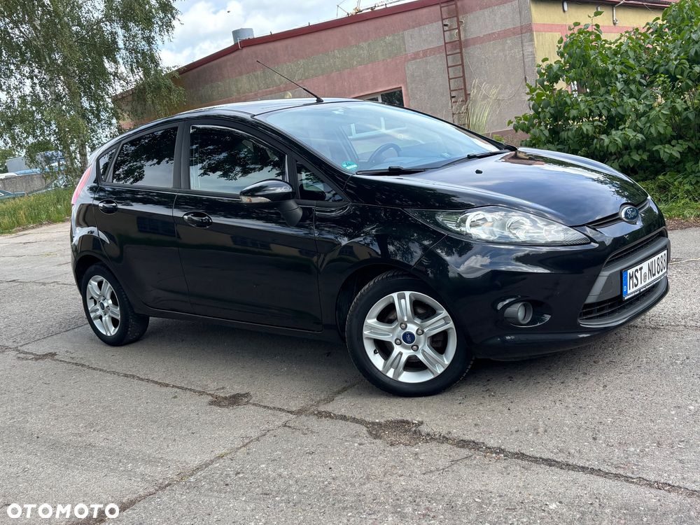 Ford Fiesta 1.25 Champions Edition - 34