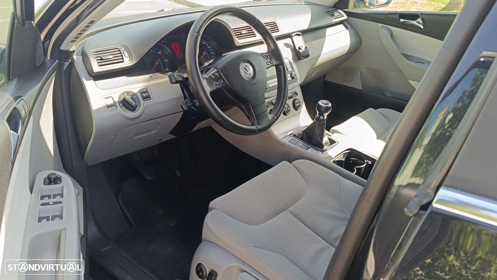 VW Passat Variant 1.9 TDI Confortline - 6