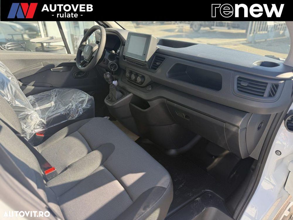 Renault Trafic - 11