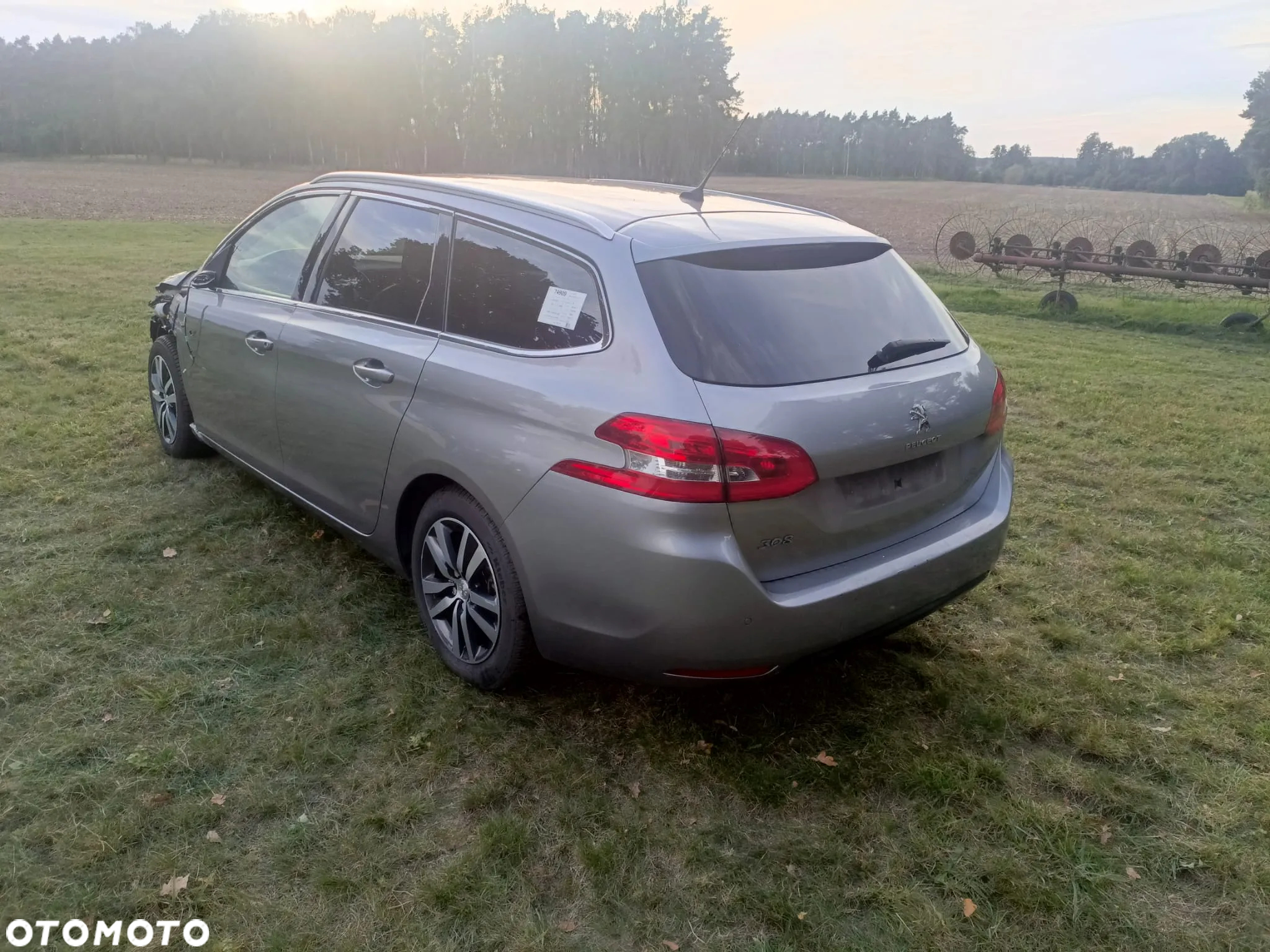 Peugeot 308 1.6 BlueHDi Allure S&S EAT6 - 4