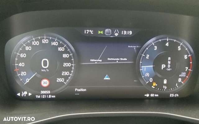 Volvo XC 40 - 6