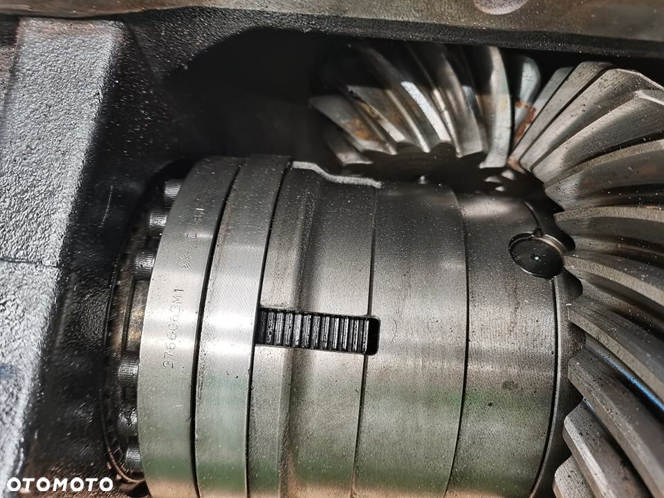 Atak kompletny Massey Ferguson 8670 1331(7700401302) - 5