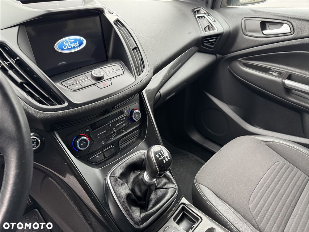 Ford Kuga 1.5 EcoBoost 2x4 Business Edition - 12