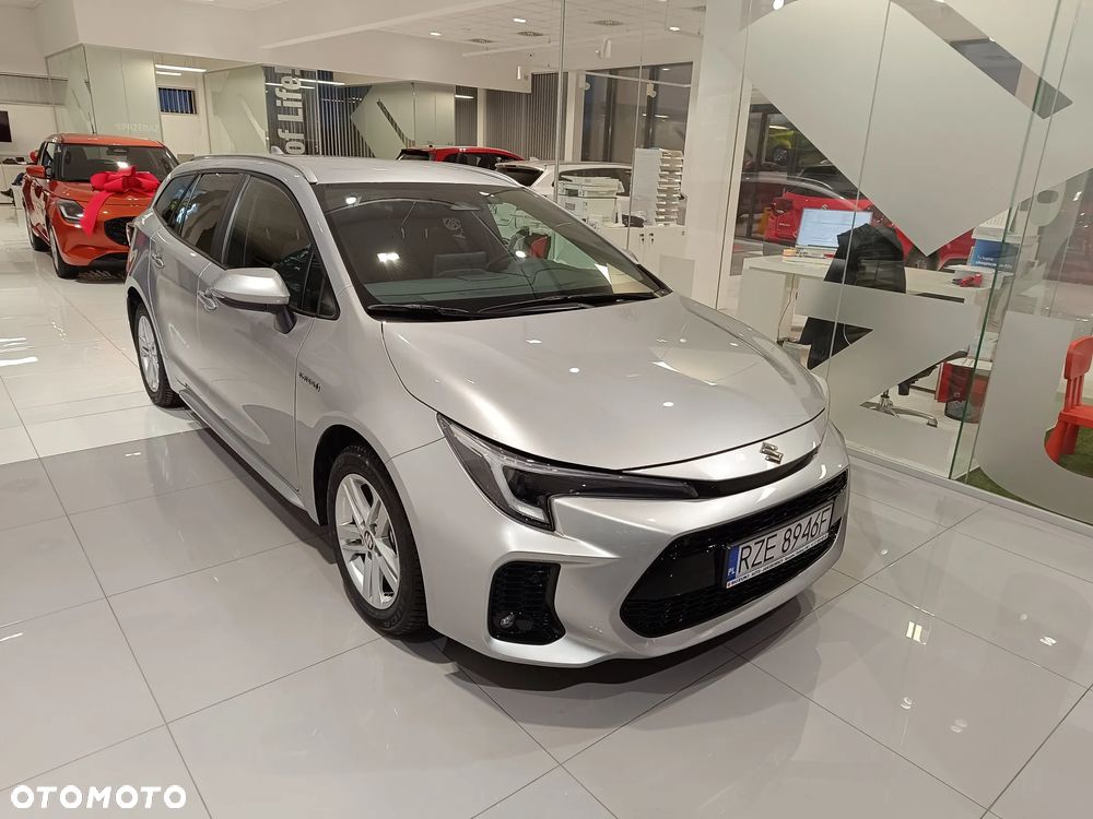 Suzuki Swace 1.8 Hybrid Elegance CVT - 1