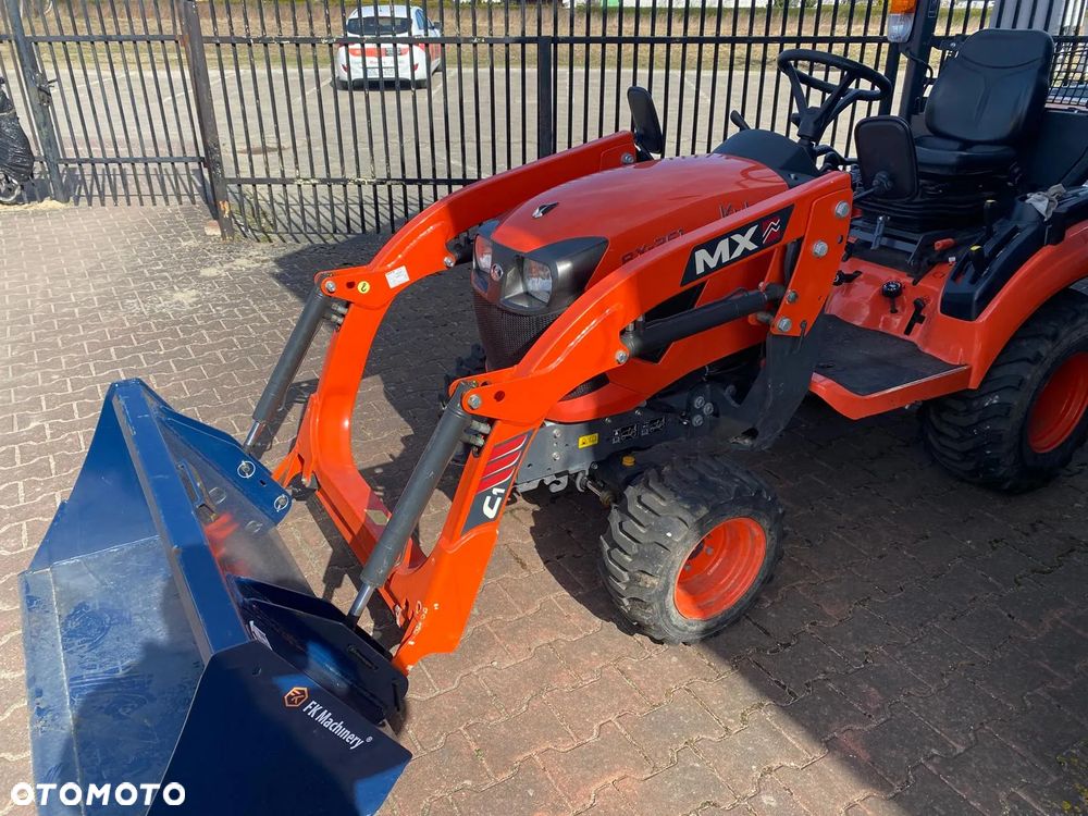Kubota BX261 Z ŁADOWACZEM MX - 6