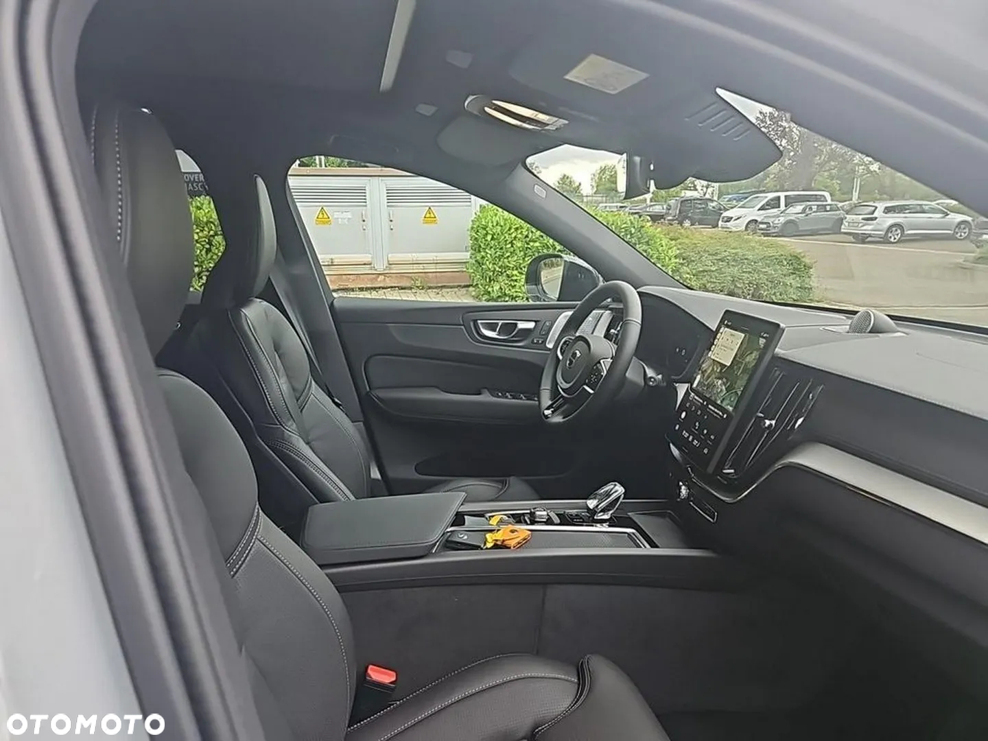 Volvo XC 60 B5 B AWD Ultra Black Edition - 21