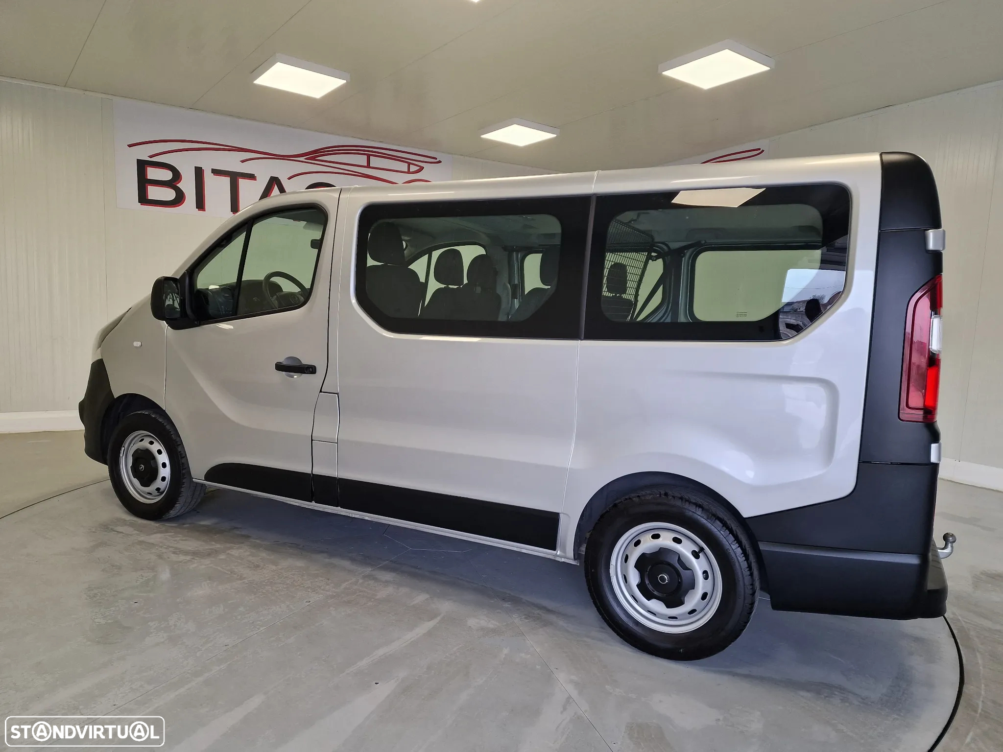 Opel VIVARO COMBI 1.6 CDTI L1H1 APENAS 28.000KMS - 21