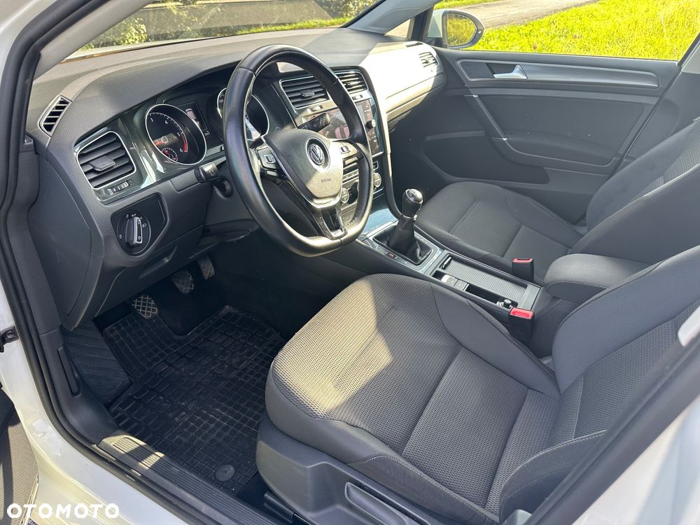 Volkswagen Golf 1.6 TDI (BlueMotion Technology) Comfortline - 11