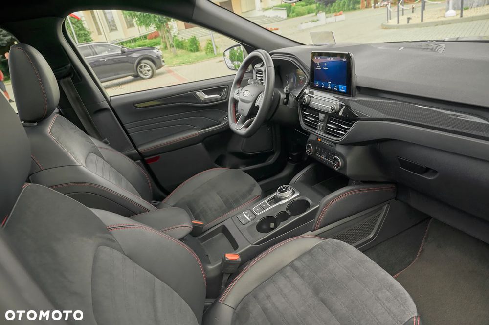 Ford Kuga 2.0 EcoBlue 4x4 ST-LINE X - 27