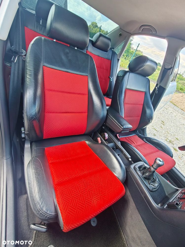 Audi A4 Limousine - 8