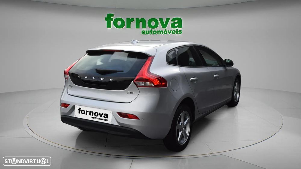 Volvo V40 2.0 D2 Kinetic - 5