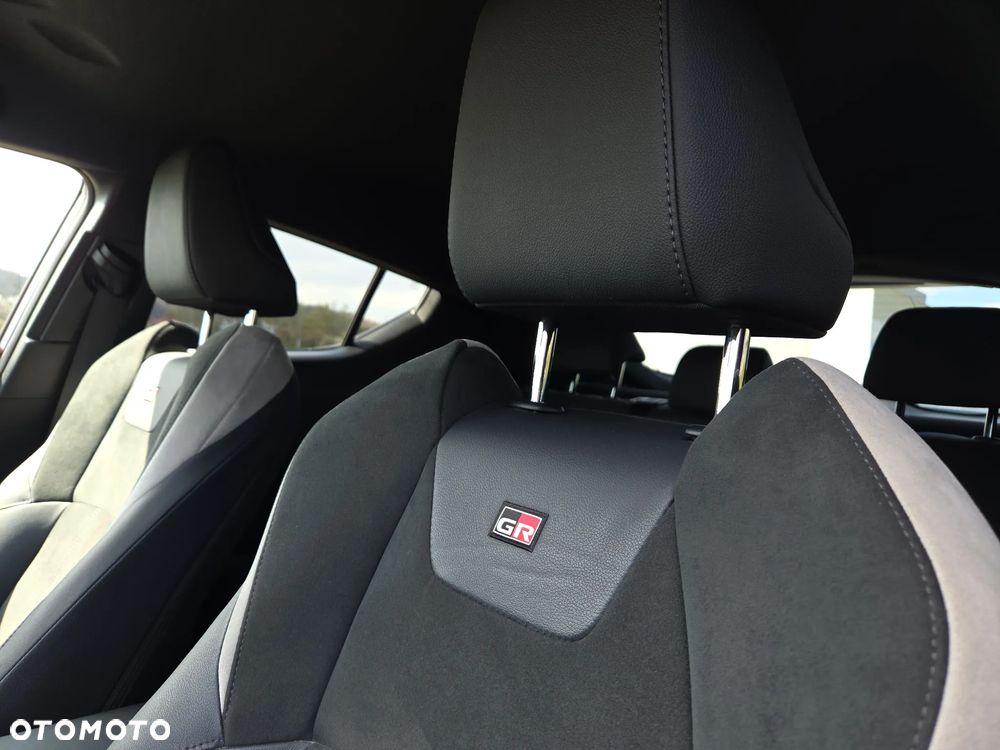 Toyota C-HR 2.0 Hybrid GR Sport - 18