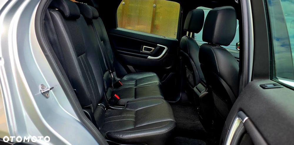 Land Rover Discovery Sport - 21