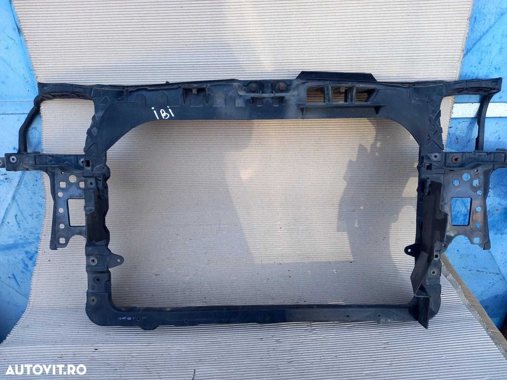 Seat Ibiza 2002--2008 trager caroserie cu broasca inchidere capota - 1