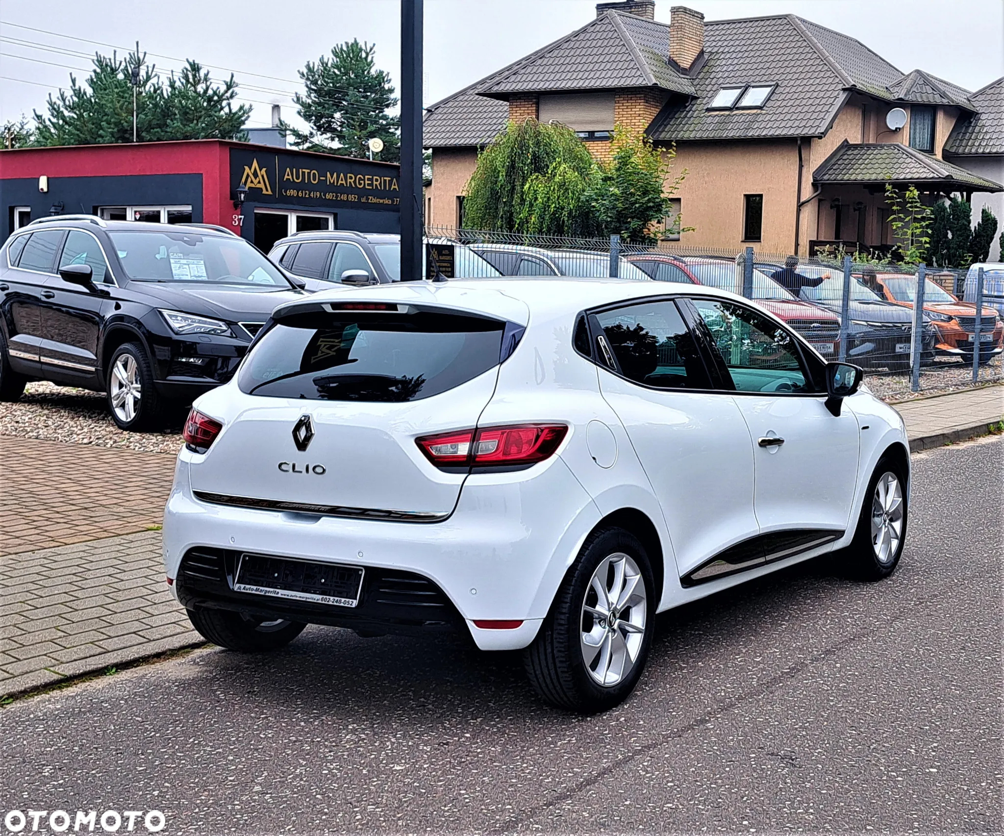 Renault Clio 1.2 16V Limited - 10