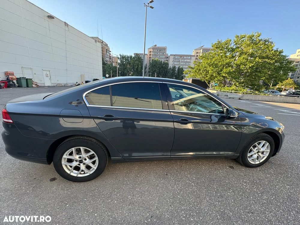 Volkswagen Passat 2.0 TDI Comfortline - 6