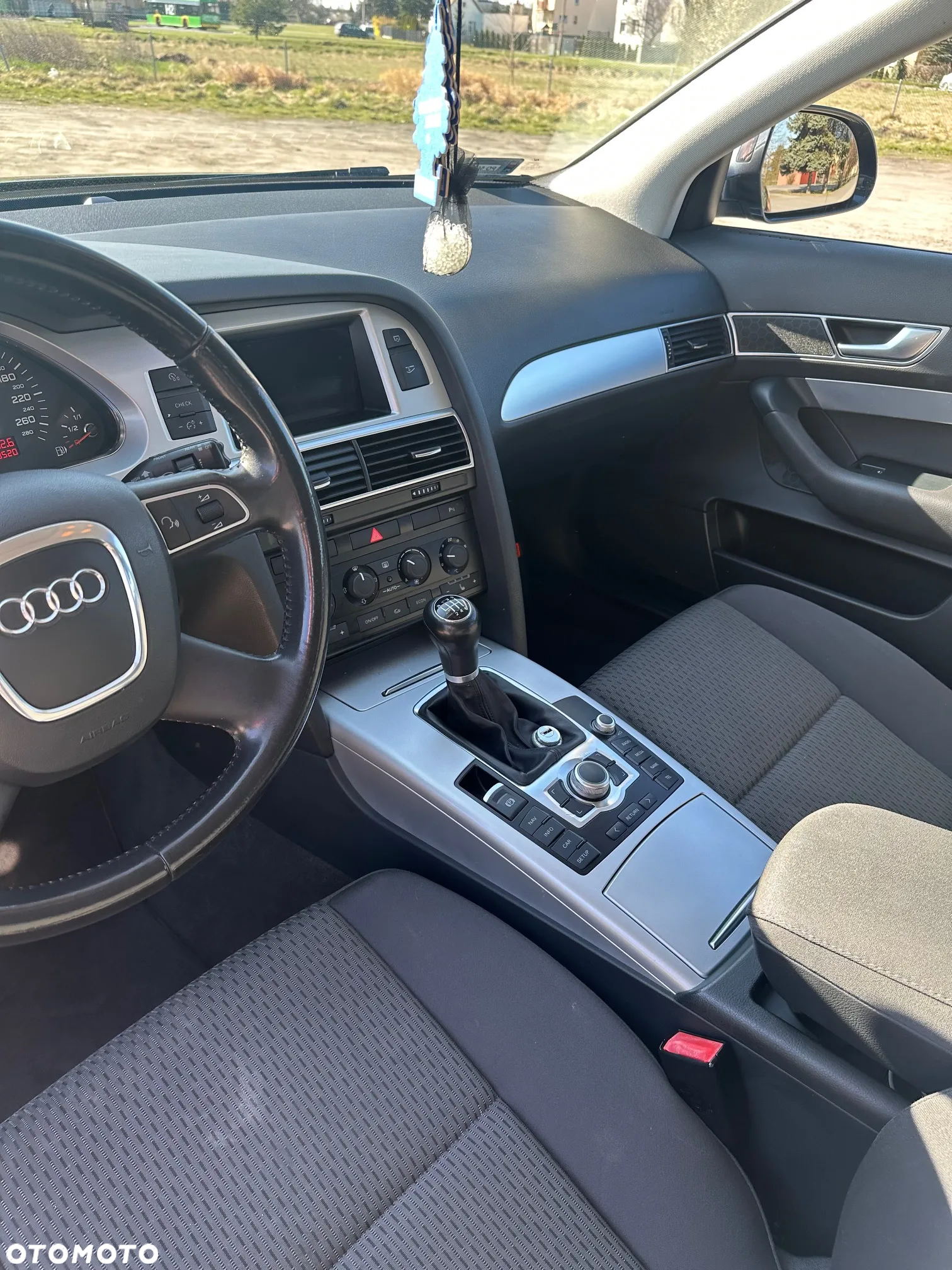 Audi A6 Avant 2.0 TDI DPF - 13