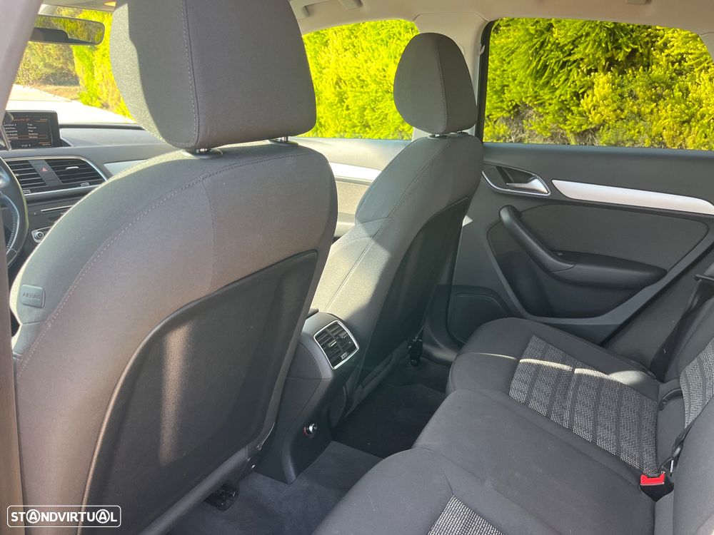 Audi Q3 2.0 TDI S-line - 16