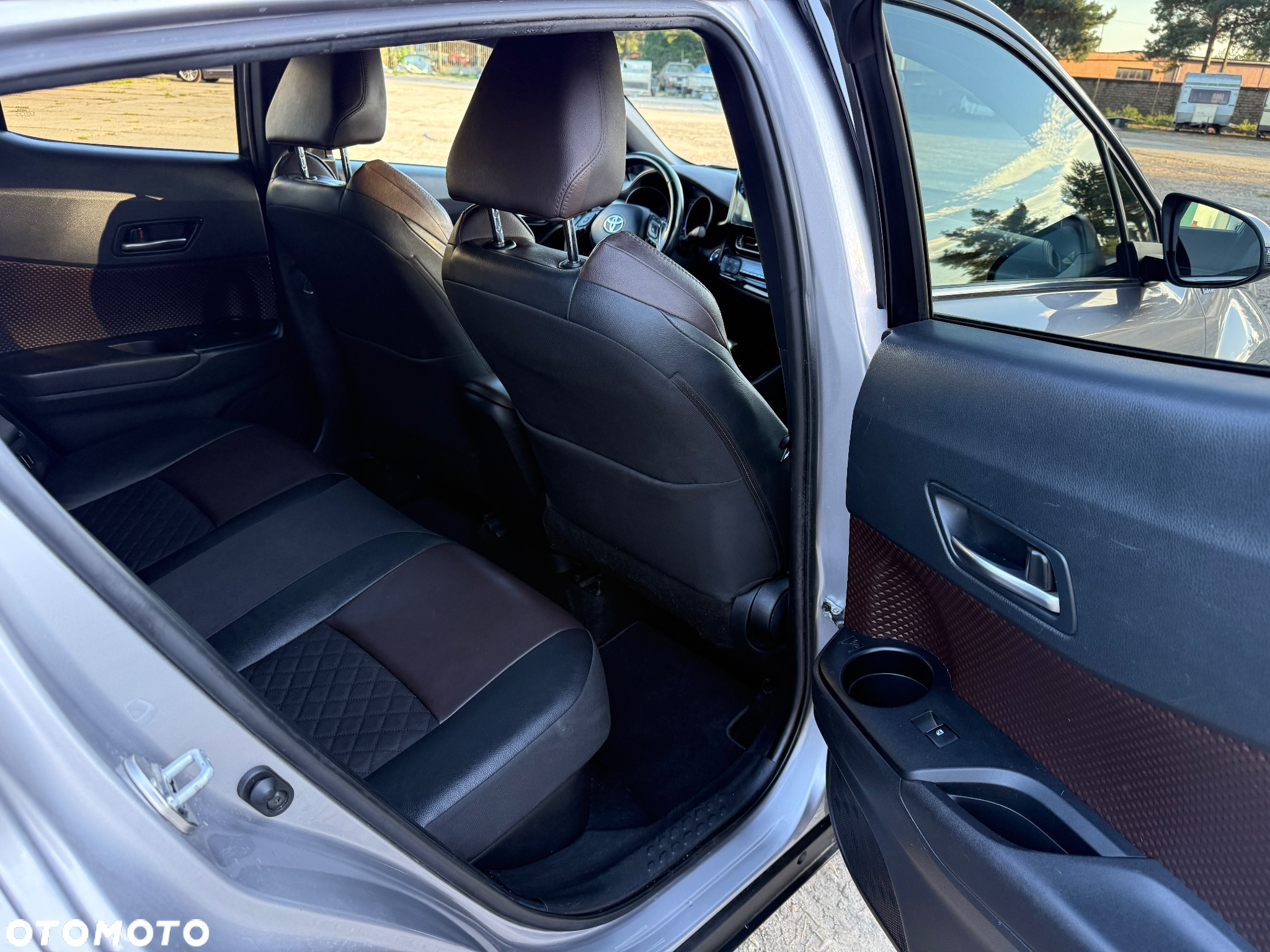 Toyota C-HR 1.8 Hybrid Premium - 10