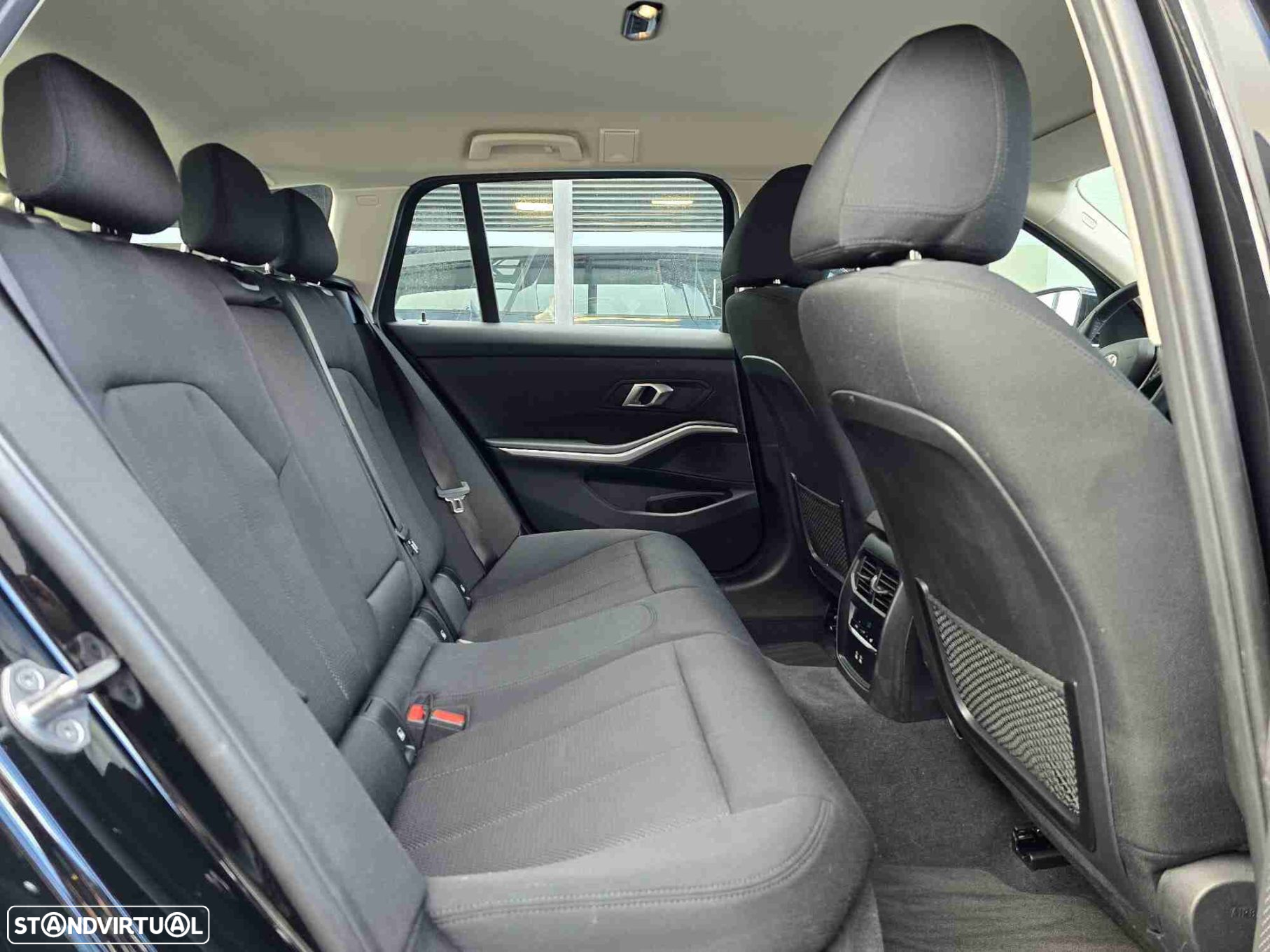 BMW 318 d Touring Auto - 14