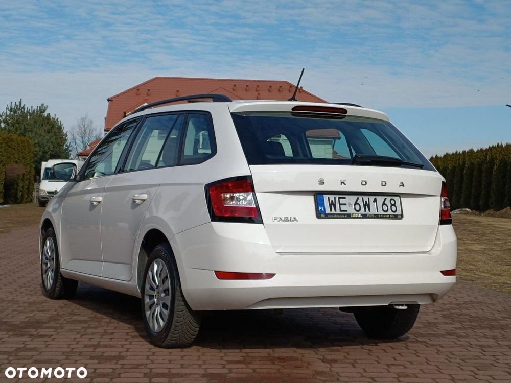 Skoda Fabia 1.0 TSI Ambition - 3