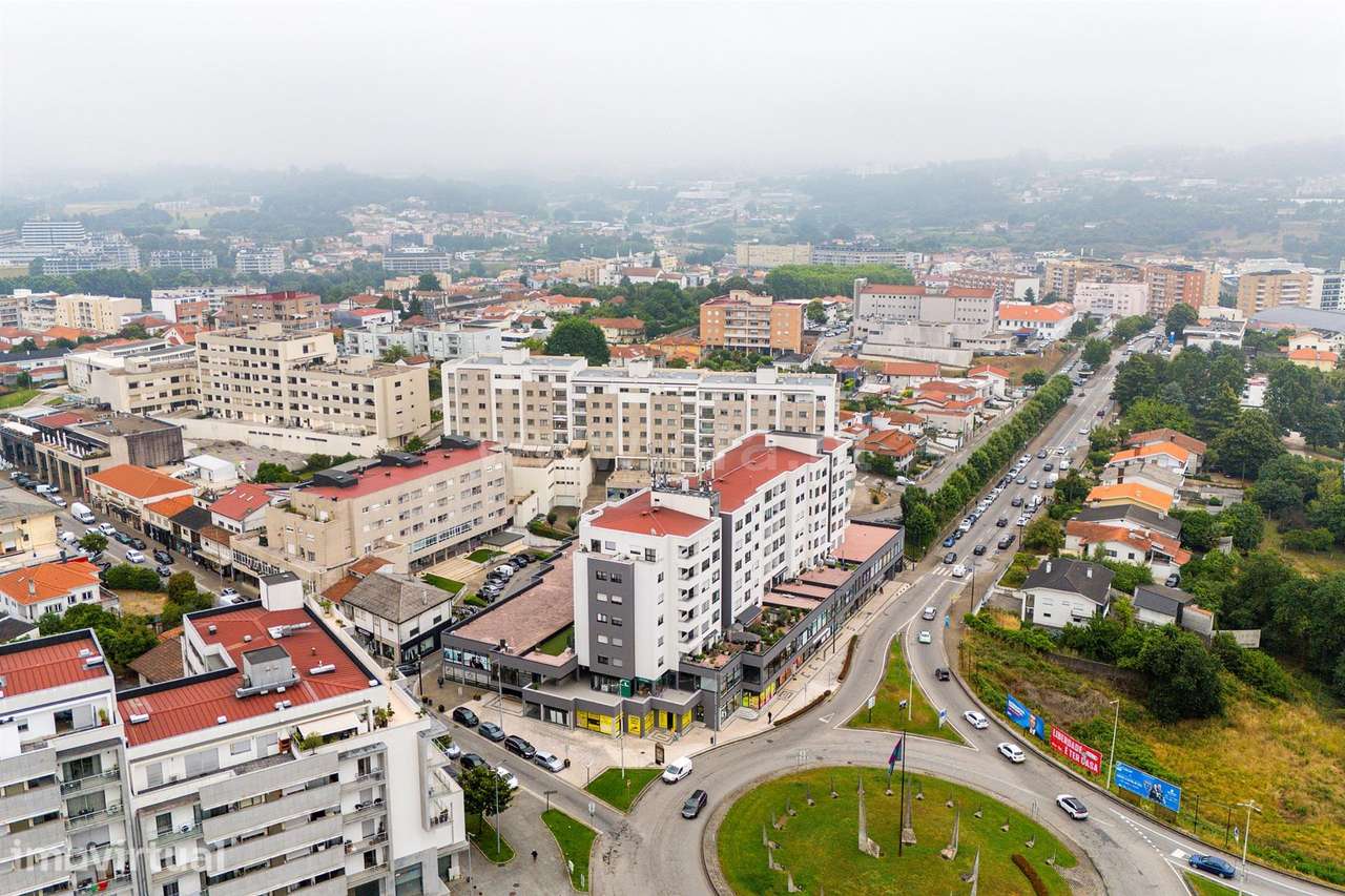 Apartamento T4 no Centro de Paredes - Grande imagem: 3/6