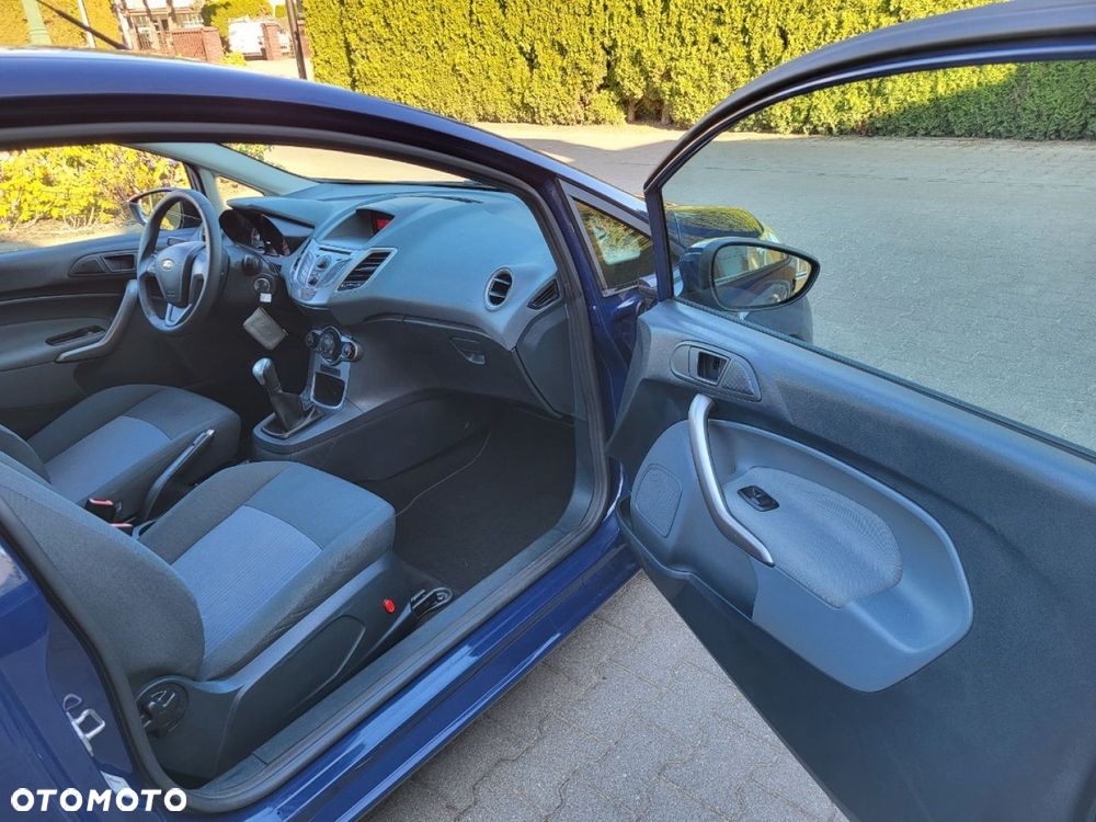 Ford Fiesta - 22