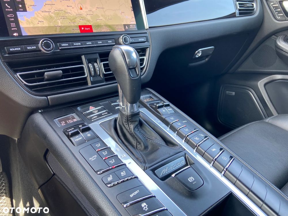 Porsche Macan - 34