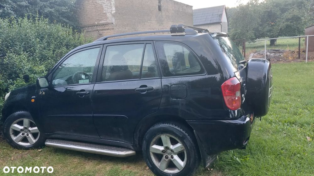 Toyota RAV4 2.0 D-4D 4x4 - 2