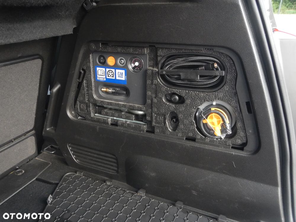 Opel Meriva 1.4 T Enjoy S&S - 14