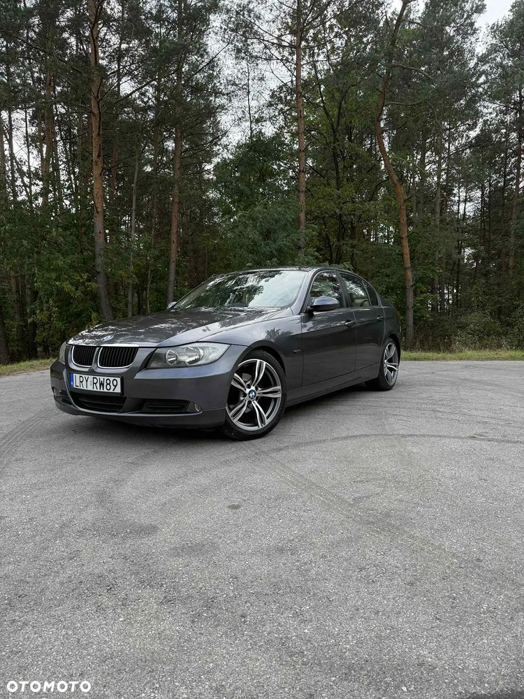BMW Seria 3 318i - 1