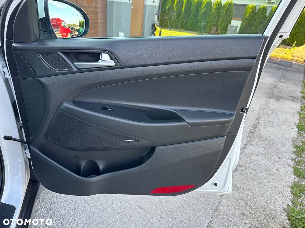 Hyundai Tucson blue 1.6 CRDi 2WD DCT Premium - 23