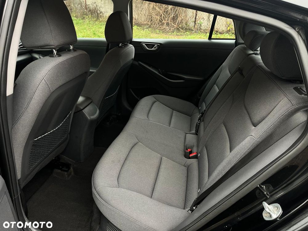 Hyundai IONIQ Hybrid Business - 14