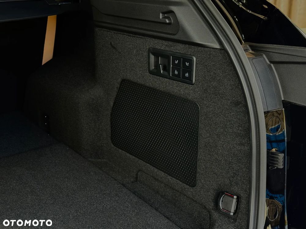 Exlantix ET 100kWh Premium AWD - 32