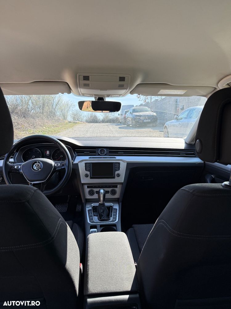 Volkswagen Passat 2.0 TDI DSG (BlueMotion Technology) Comfortline - 10