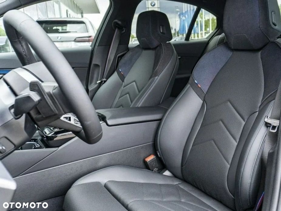 BMW Seria 5 520d xDrive mHEV M Sport - 8