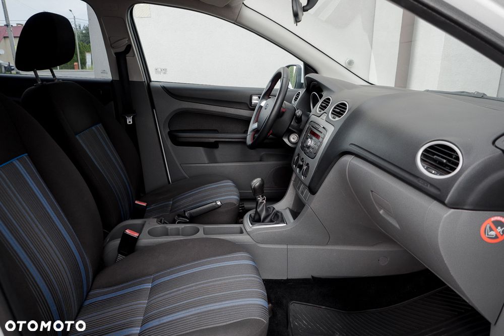 Ford Focus 1.6 TDCi FX Silver - 26