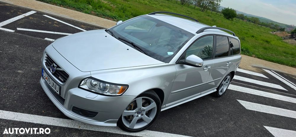 Volvo V50 DPF D4 RDesign Edition - 1
