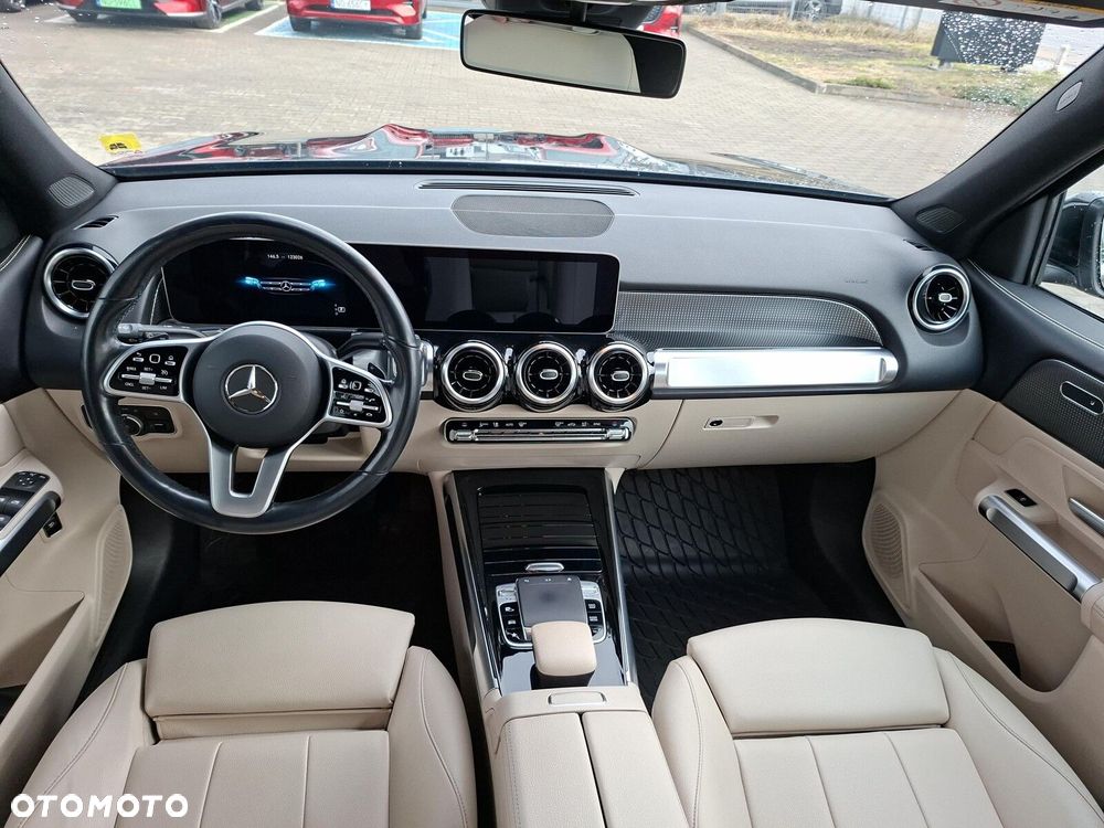 Mercedes-Benz GLB 200 Progressive 7G-DCT - 17