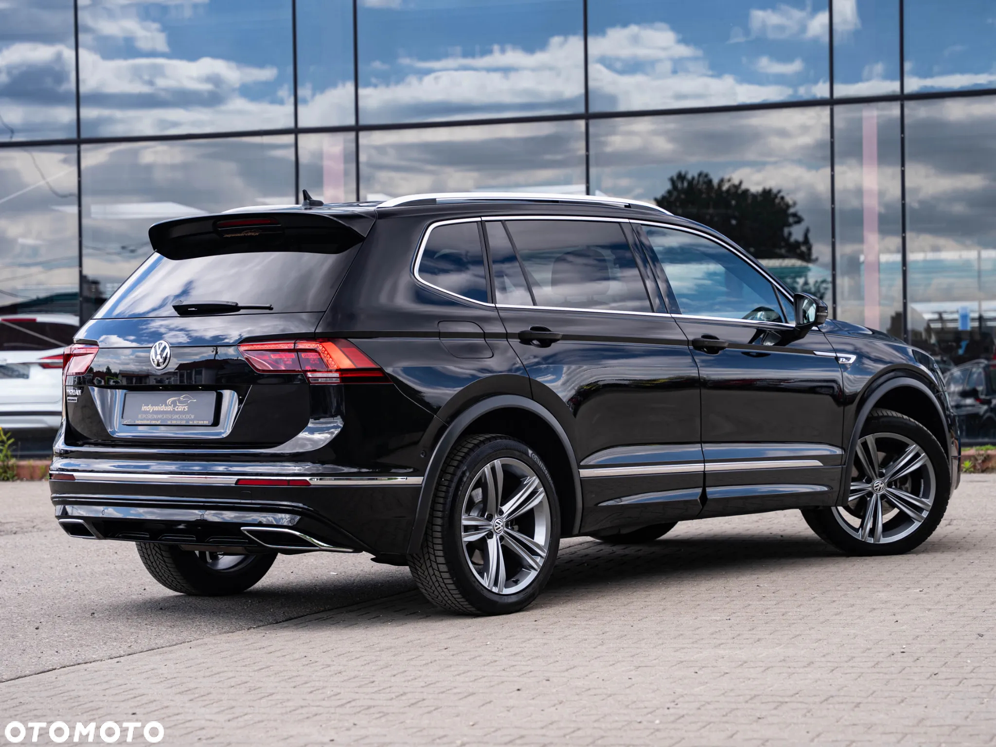 Volkswagen Tiguan Allspace 2.0 TDI R-Line DSG - 13