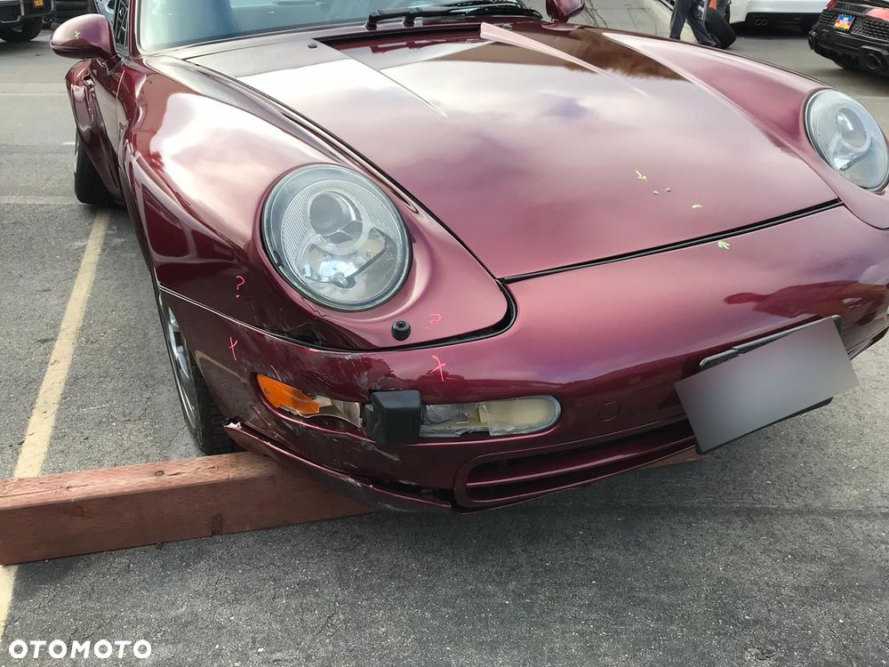 Porsche 911 Carrera - 16